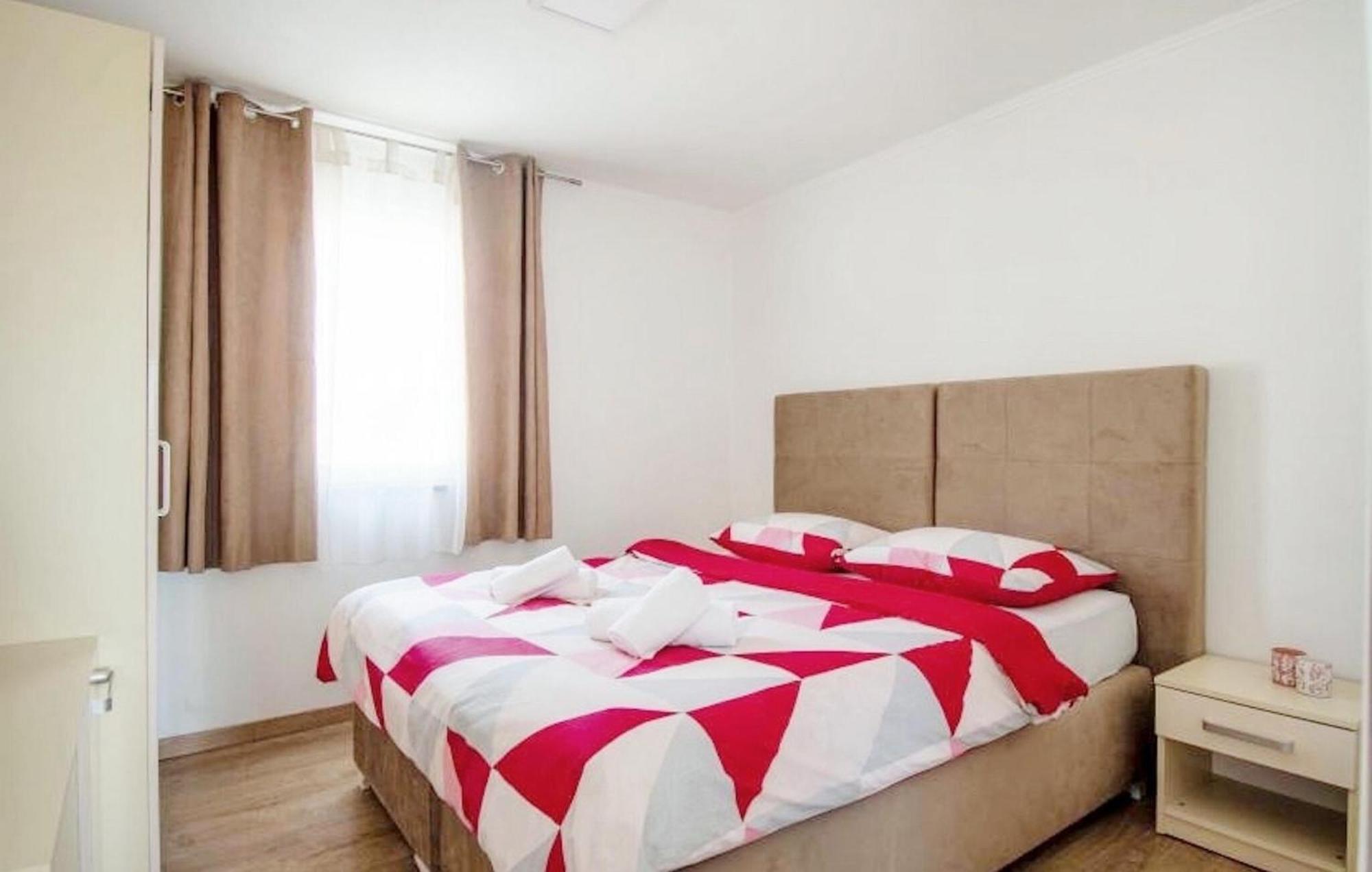 2 Bedroom In Ferienhaus *
